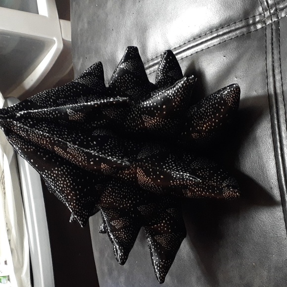 8"x9" Stuffed Christmas Tree. Black - Picture 1 of 3